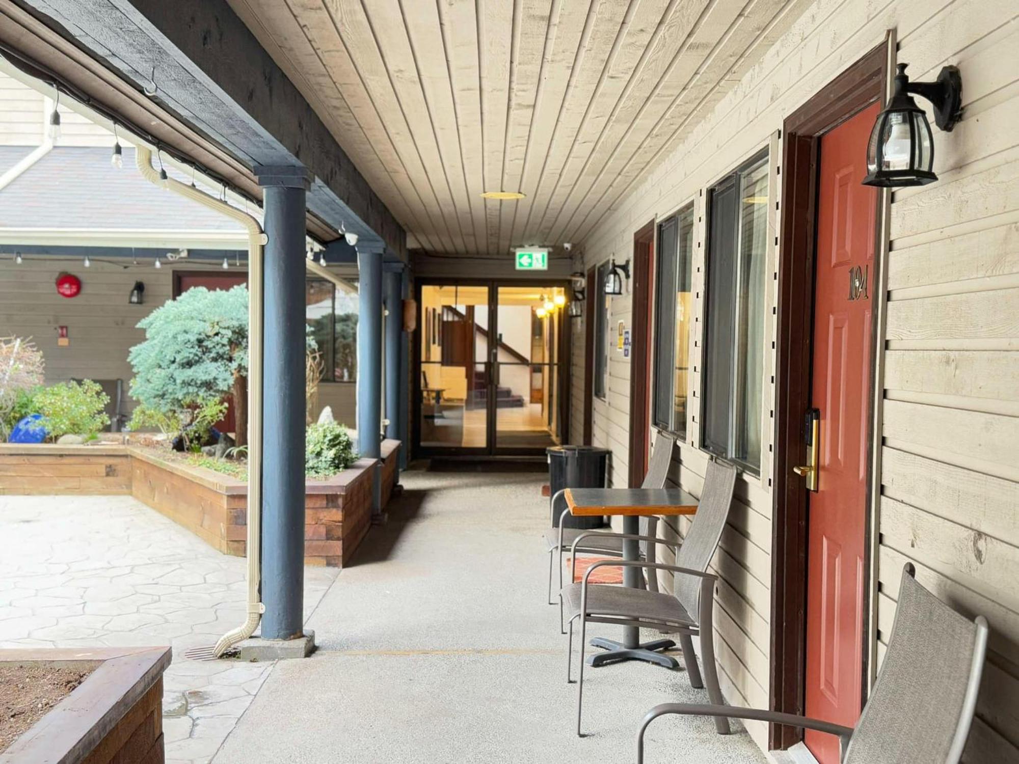 Sunshine Lodge Inn Gibsons Exterior foto