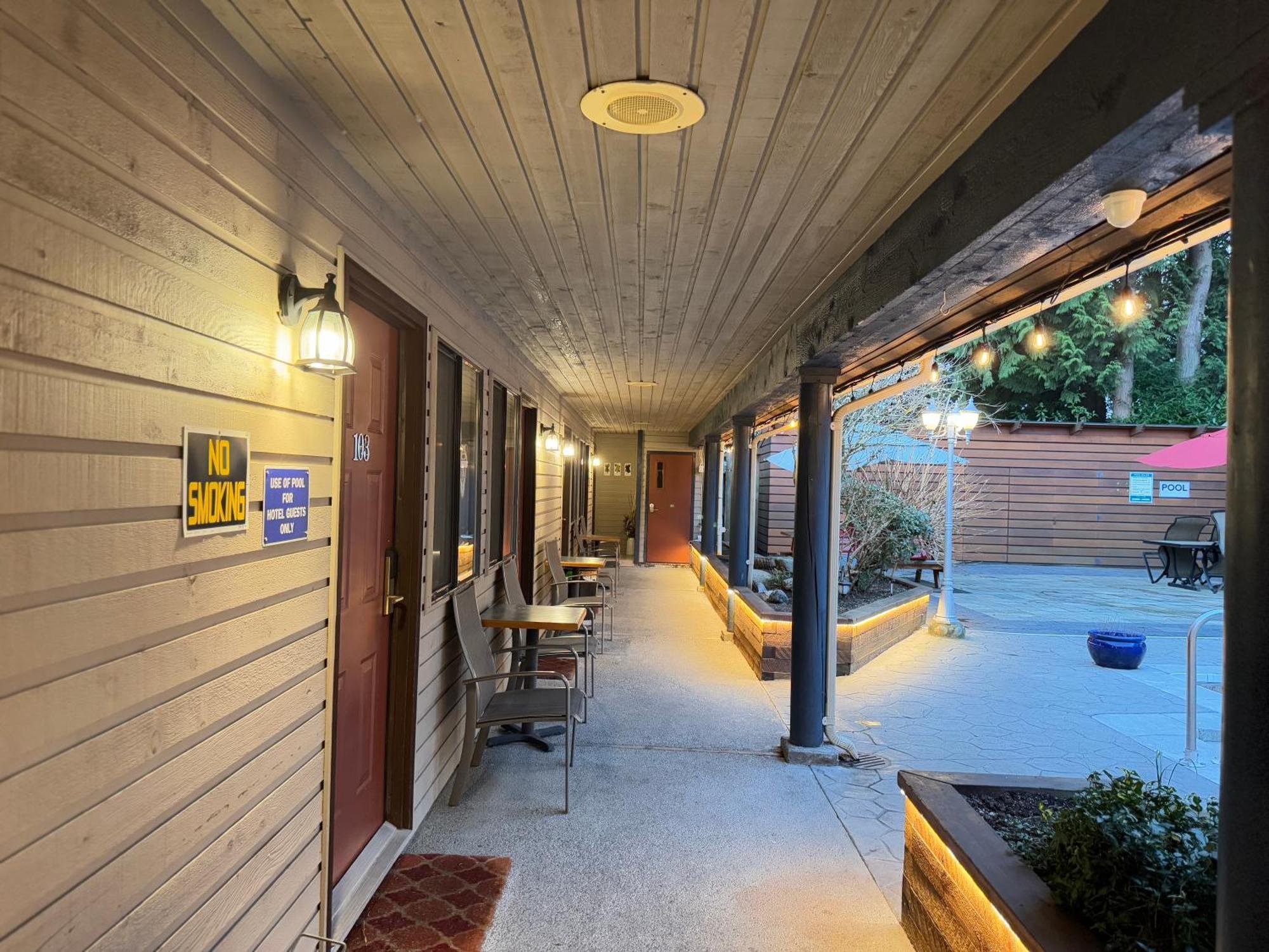 Sunshine Lodge Inn Gibsons Exterior foto