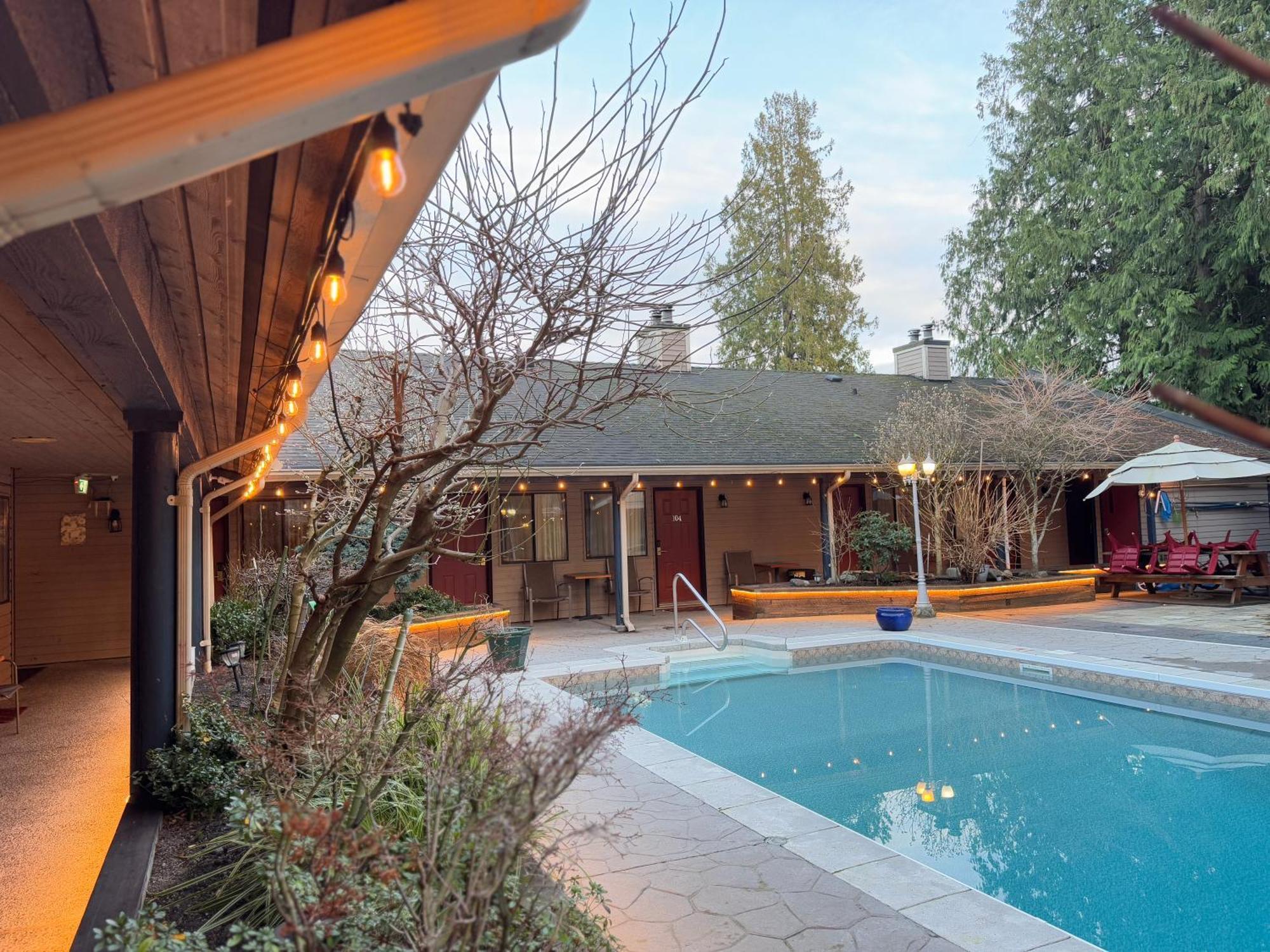 Sunshine Lodge Inn Gibsons Exterior foto